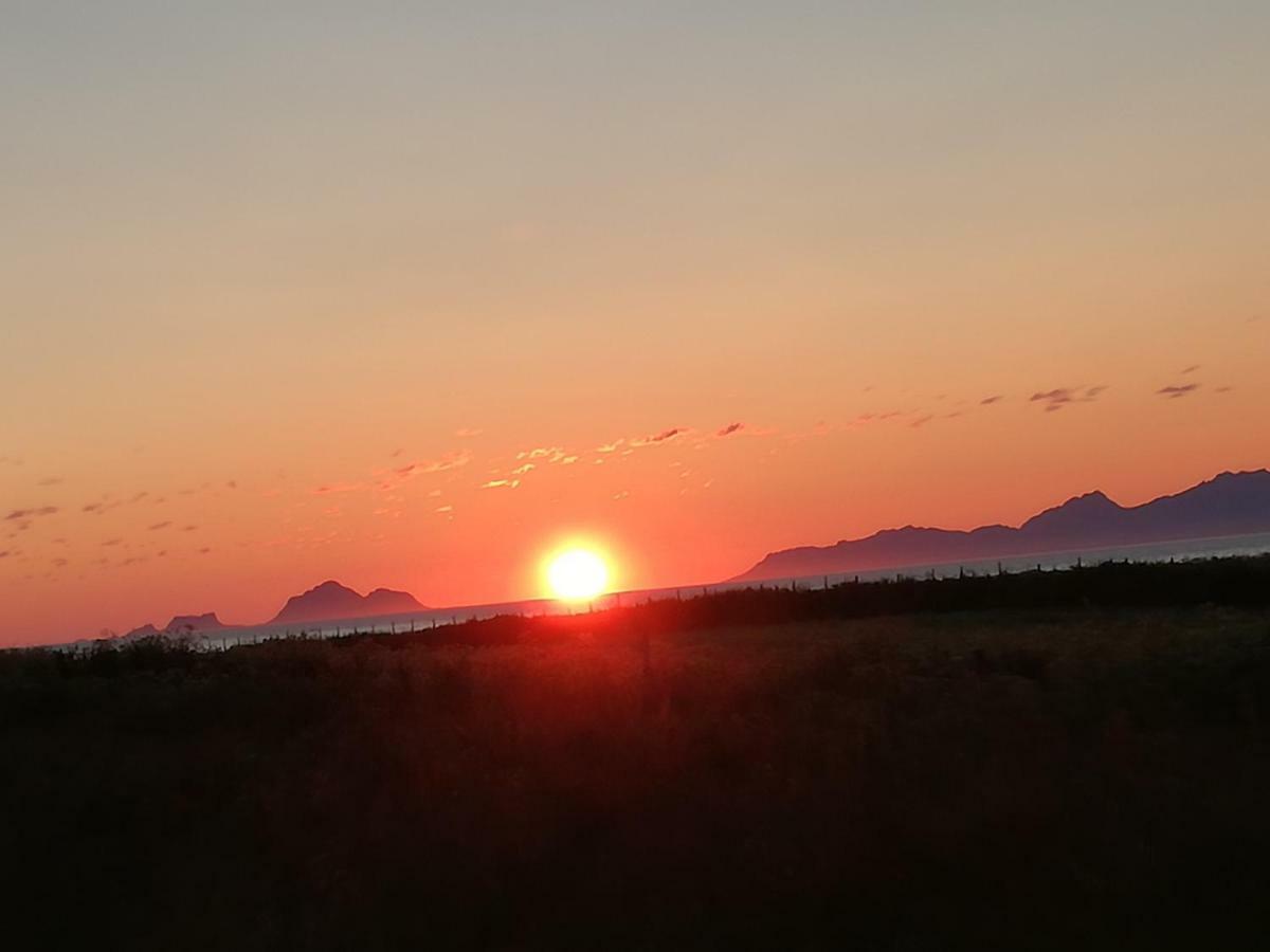 Midnattsolveien 3158,Sommarhusstrand Laukvik Lofoten Norway Exterior foto